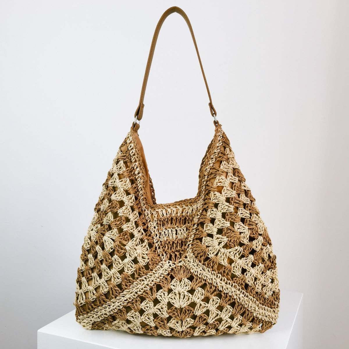 Women's Retro Handmade Woven Straw Shoulder Bag