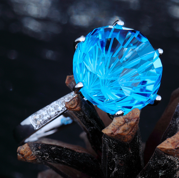 Fashionable Amethyst Turtle Face Ring with Six Claws